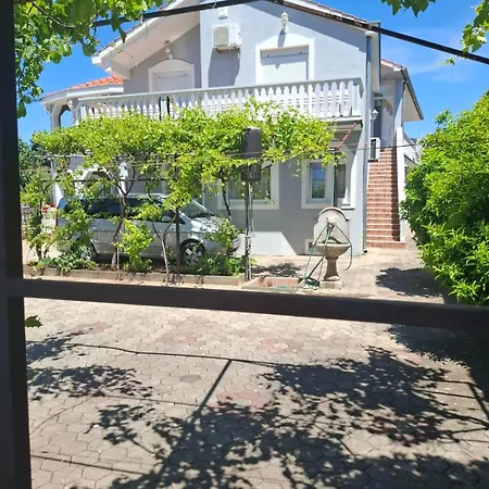 Apartman Ive Sukošan