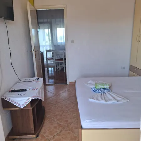 Ive Apartamento Sukošan