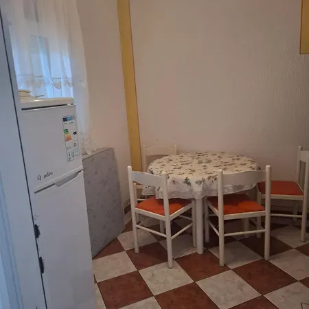 Apartamento Ive Sukošan